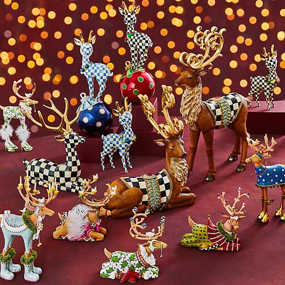 Christmas Magic Deer - Resting