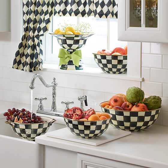 Courtly Check Enamel Everyday Bowl - Extra Large