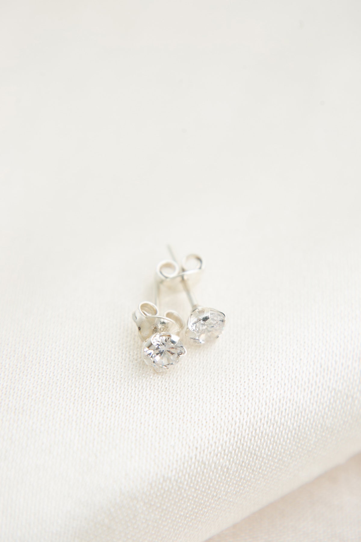 925 Sterling Silver Single Stone Women's Earring