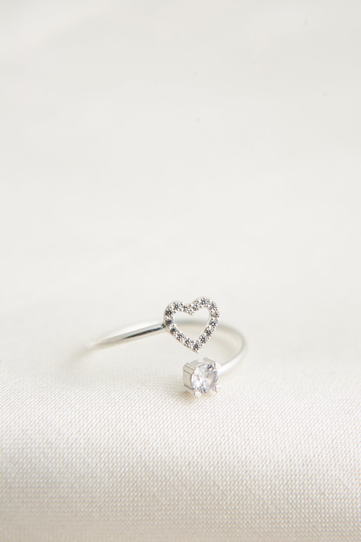 Women's 925 Sterling Silver Heart Detail Ring