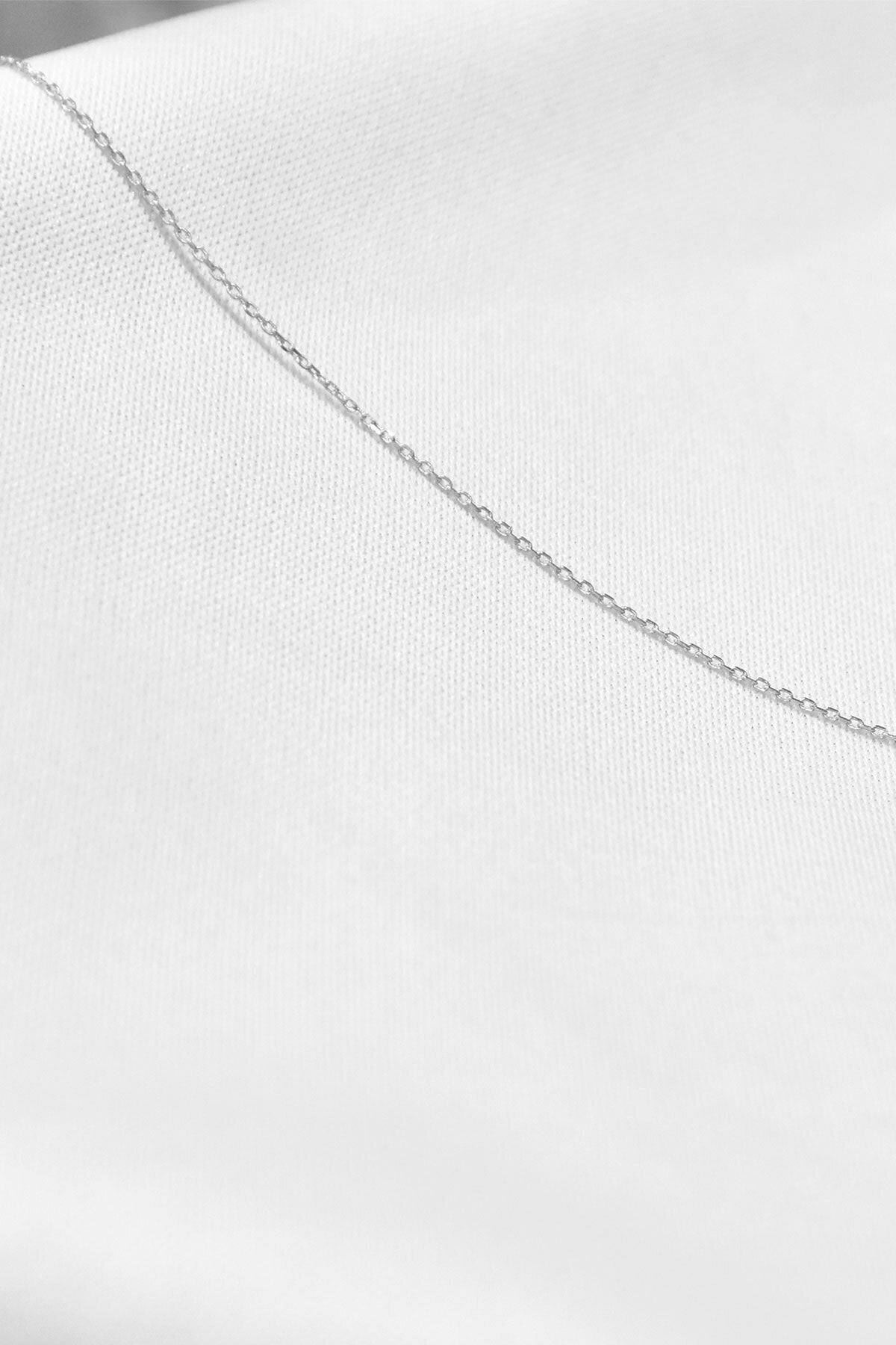 Women's Rhodium-Plated Force Chain Necklace in 925 Sterling Silver