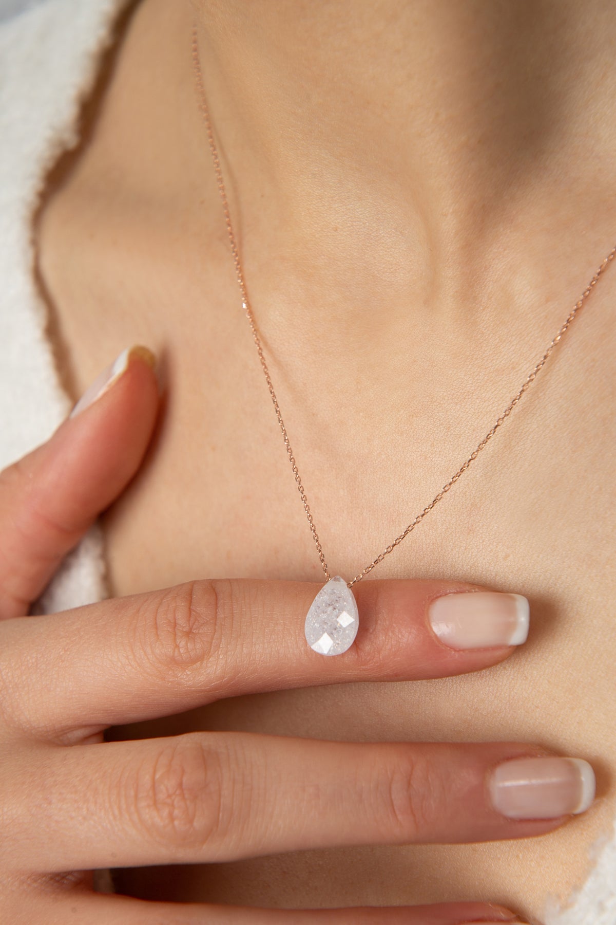 Women's 925 Sterling Silver Faceted Teardrop Pendant Necklace