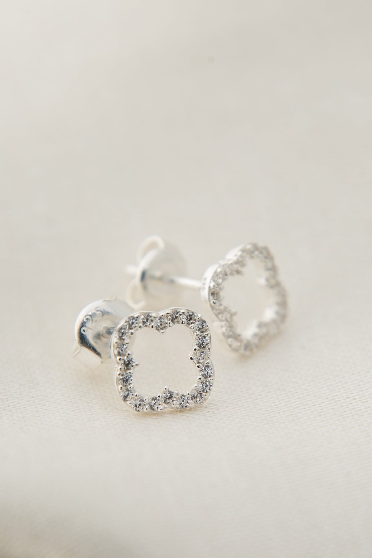Women's Flower Design 925 Sterling Silver Earrings