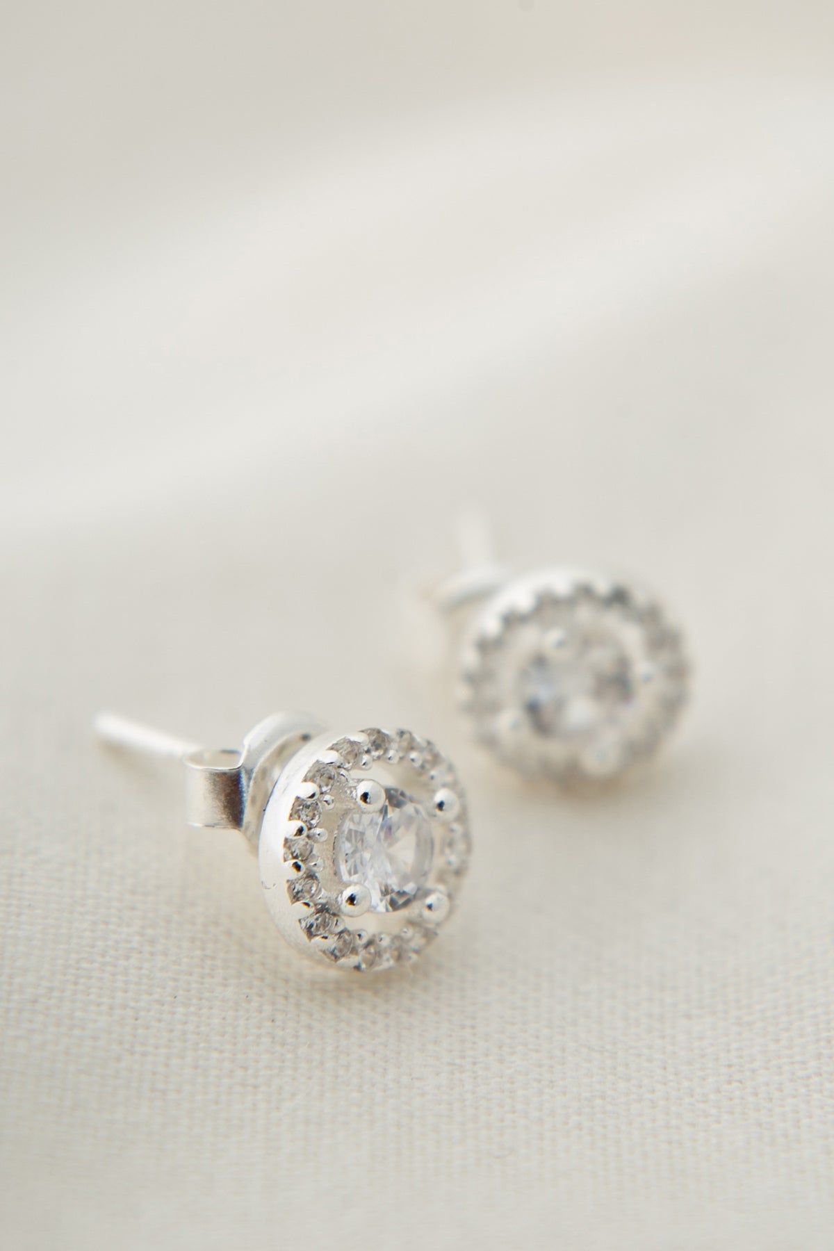 Women's Single Stone Detail 925 Sterling Silver Earrings