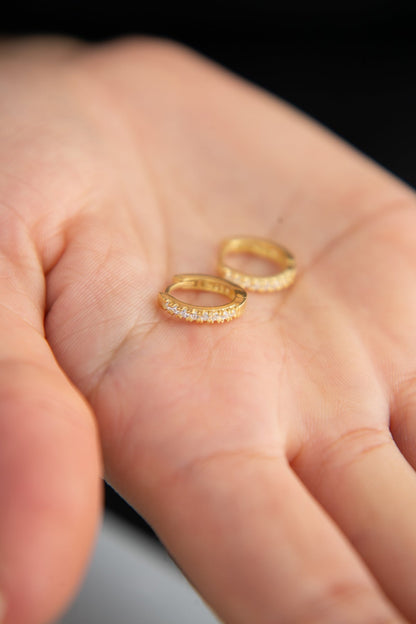 Women's Stone-Detailed Hoop Earrings in 925 Sterling Silver