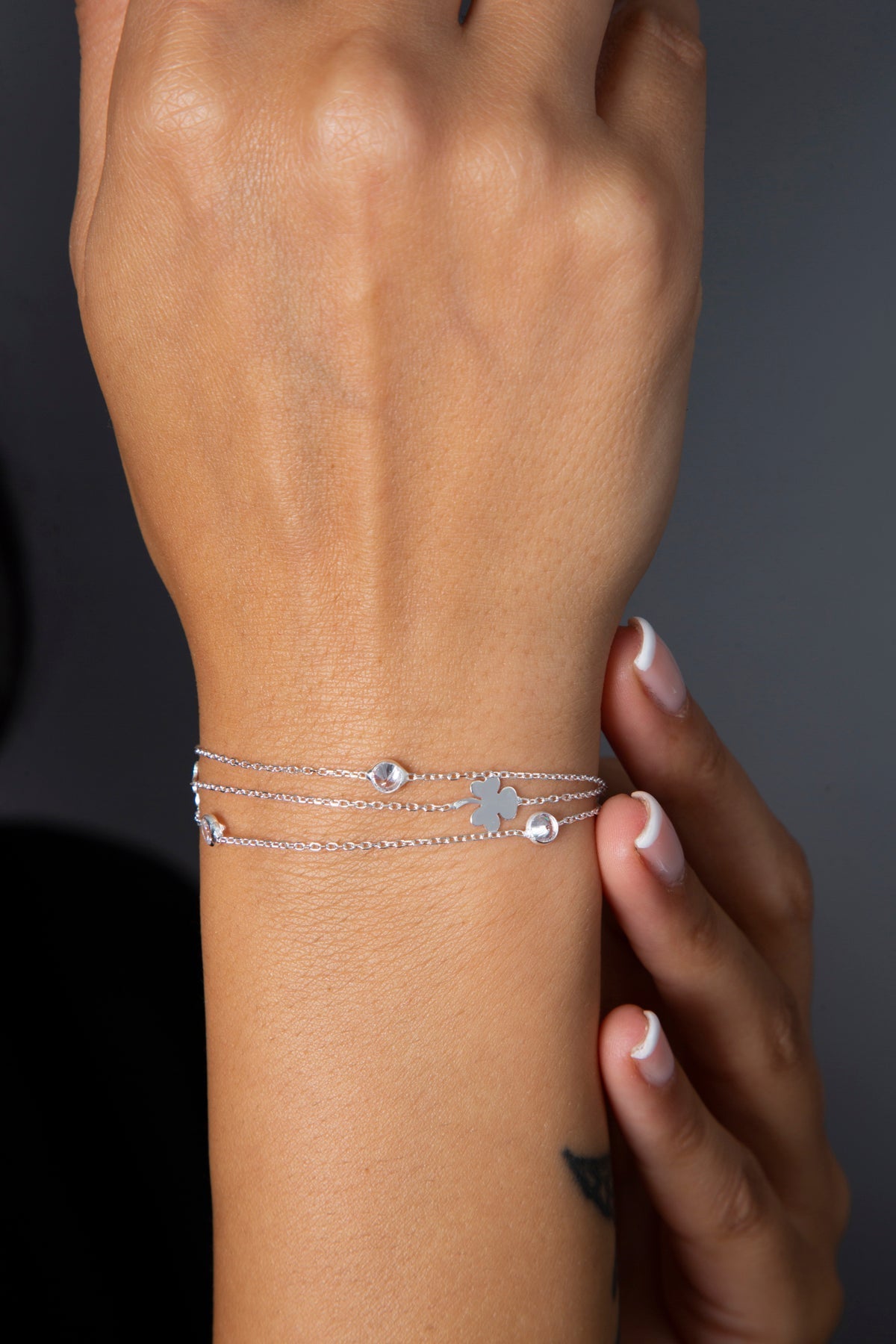 Women's 925 Sterling Silver Bracelet with Stone and Clover Detail